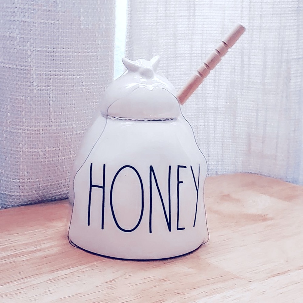 🍯 Rae Dunn HONEY Pot